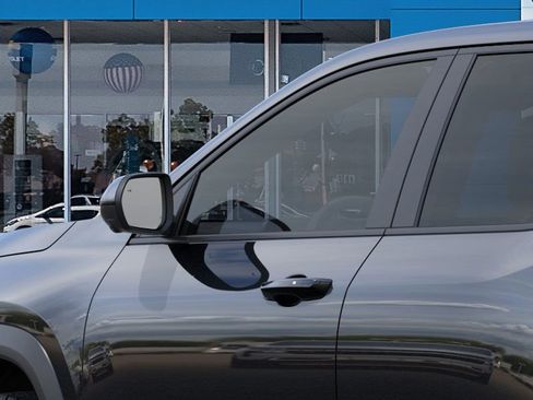 New 2026 Chevrolet Equinox LT w/ Convenience Package II image 12