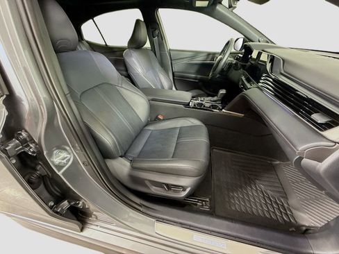 Used 2025 Toyota Camry XSE w/ Premium Package FWD image 16