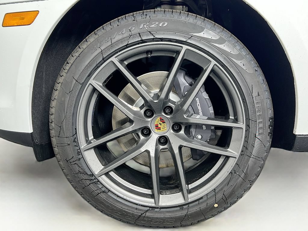 Certified 2026 Porsche Macan AWD/4WD image 33