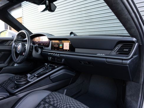 Certified 2026 Porsche 911 Carrera GTS image 33