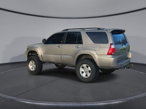 Used 2006 Toyota 4Runner SR5 RWD image 6
