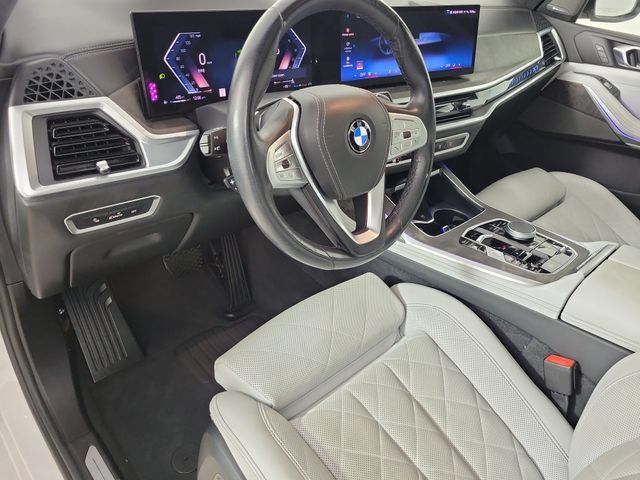 Used 2024 BMW X7 xDrive40i AWD/4WD image 19