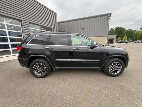Used 2019 Jeep Grand Cherokee Limited AWD/4WD image 4