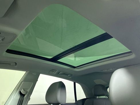 Used 2025 Audi Q8 Premium Plus w/ Premium Plus Package image 24