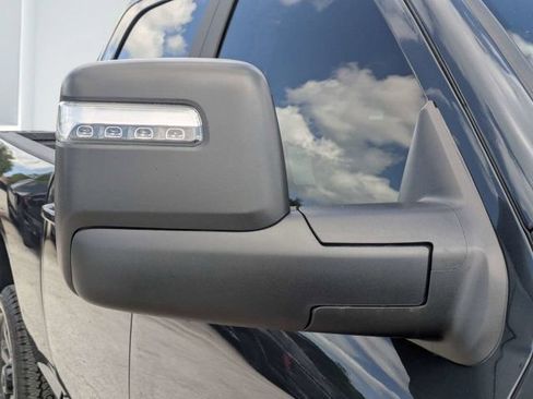 New 2026 RAM 2500 Laramie AWD/4WD image 11