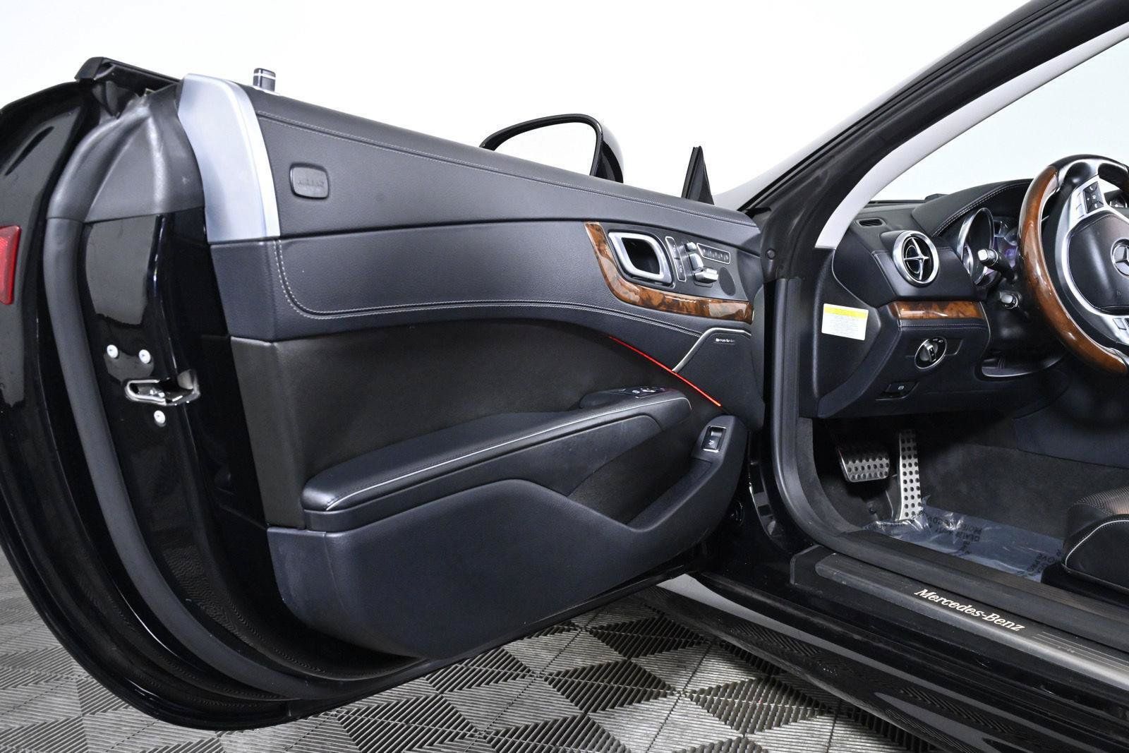 Used 2013 Mercedes-Benz SL 550 image 42