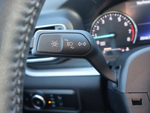 Used 2023 Ford Explorer XLT w/ Equipment Group 202A image 18