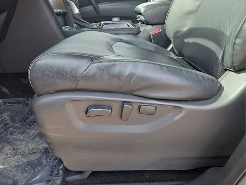 Used 2024 Nissan Armada SL image 22
