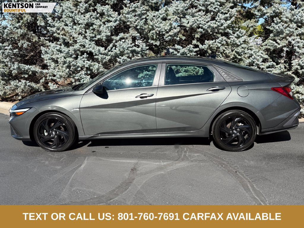 Used 2026 Hyundai Elantra Sport FWD image 4