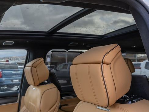 Used 2024 Jeep Grand Wagoneer Series III w/ Rear Seat Video Group 1 image 13