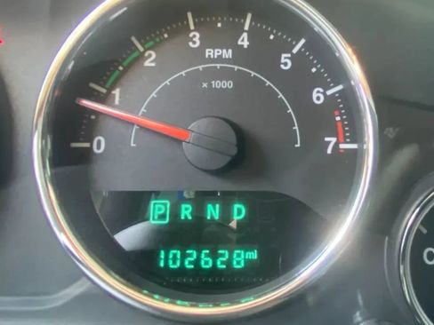 Used 2016 Jeep Wrangler Sport AWD/4WD image 8