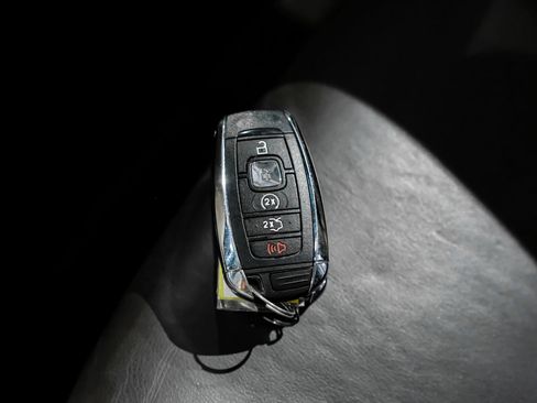 Used 2017 Lincoln MKC Select w/ Select Plus Package image 60