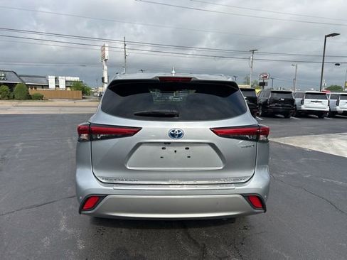 Used 2020 Toyota Highlander Platinum image 7