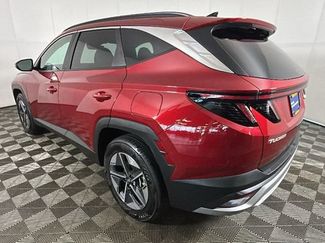 Used 2025 Hyundai Tucson SEL AWD/4WD video 4
