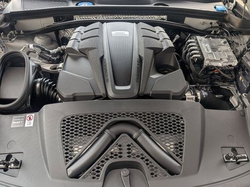 New 2026 Porsche Macan S image 26