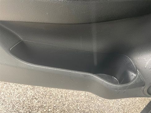 Used 2019 Nissan Rogue SL w/ Premium Package image 35