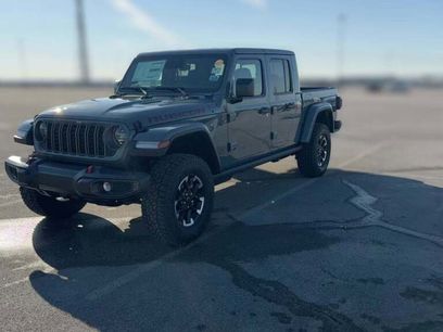 New 2026 Jeep Gladiator Rubicon w/ Steel Power Dome Hood Package