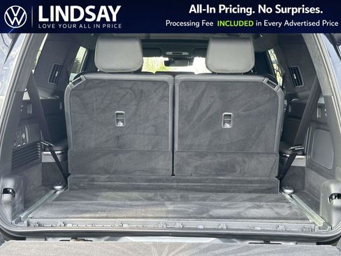 Used 2025 Rivian R1S Adventure image 17