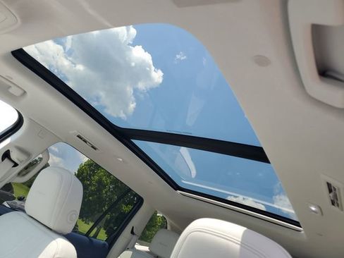 New 2026 Buick Enclave Avenir w/ Super Cruise Package image 10