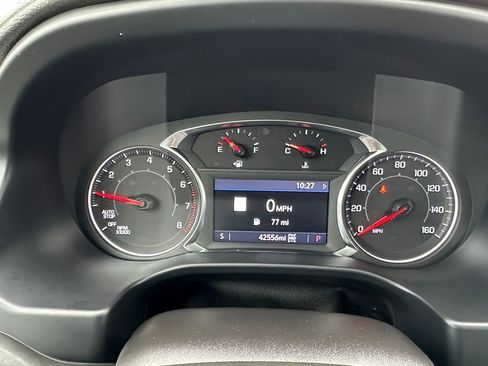 Used 2023 GMC Acadia SLT w/ Preferred Package image 13