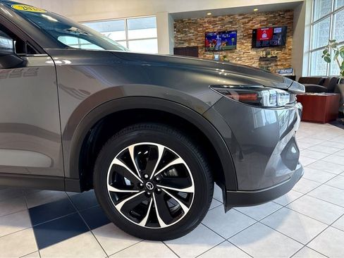 Used 2023 MAZDA CX-5 AWD 2.5 S w/ Premium Package image 6