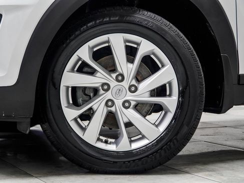 Used 2019 Hyundai Tucson Value FWD image 3