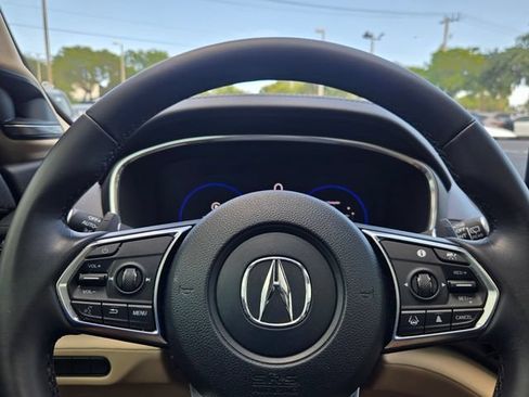Certified 2025 Acura MDX FWD w/ Technology Package image 23
