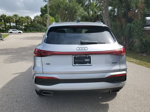 Certified 2025 Audi Q5 Premium Plus w/ Premium Plus AWD/4WD image 6