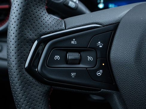 New 2026 Chevrolet Trax RS image 18