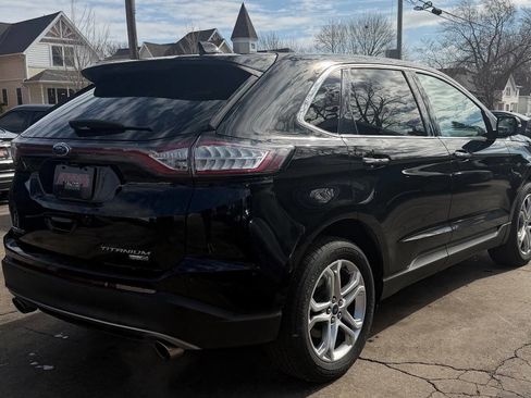 Used 2018 Ford Edge Titanium image 13