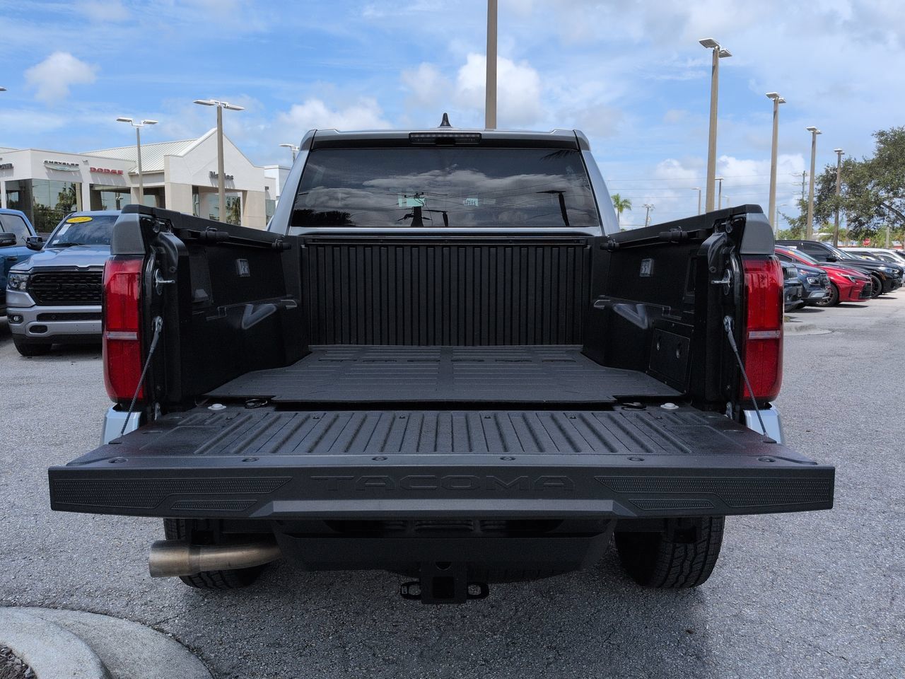 Used 2026 Toyota Tacoma TRD Off-Road AWD/4WD image 13