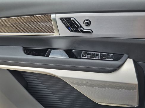 New 2026 Cadillac Vistiq Sport AWD/4WD image 16