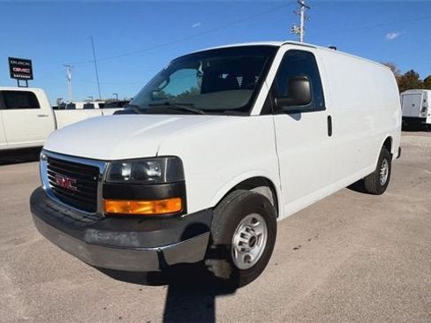 Used 2019 GMC Savana 2500 w/ Driver Convenience Package image 4