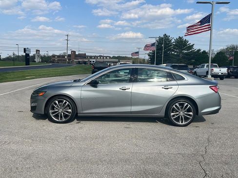 Used 2024 Chevrolet Malibu LT FWD image 2