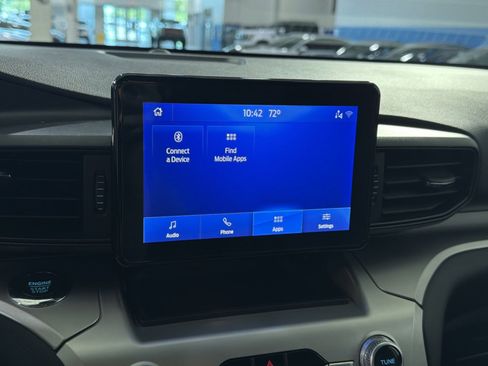 Used 2022 Ford Explorer XLT w/ Class IV Trailer Tow Package AWD/4WD image 22