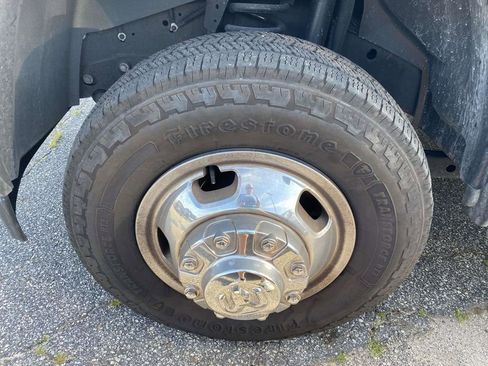 Used 2024 RAM 3500 Big Horn AWD/4WD image 4