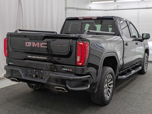 Used 2022 GMC Sierra 1500 AT4 w/ AT4 Preferred Package image 3