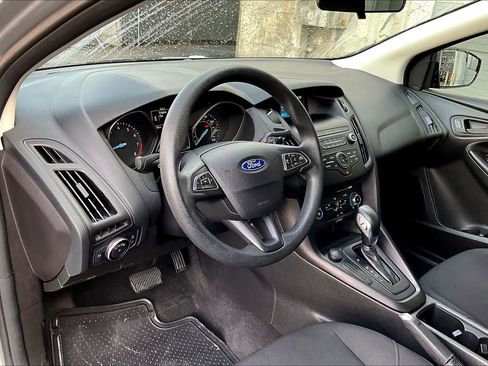 Used 2018 Ford Focus S image 17