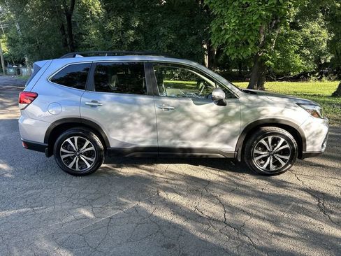 Certified 2021 Subaru Forester Limited AWD/4WD image 9