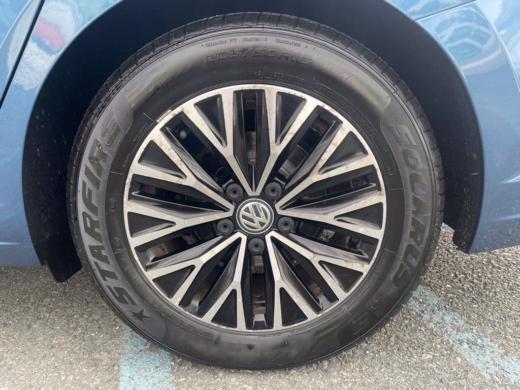 Used 2019 Volkswagen Jetta SEL FWD image 11