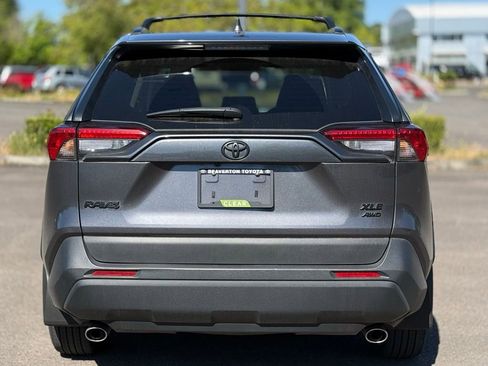Used 2024 Toyota RAV4 XLE AWD/4WD image 4