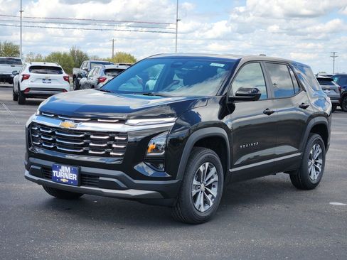 New 2026 Chevrolet Equinox LT w/ Safety and Technology Package FWD image 2