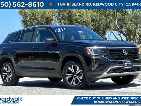 Certified 2026 Volkswagen Atlas Cross Sport SE AWD/4WD image 1