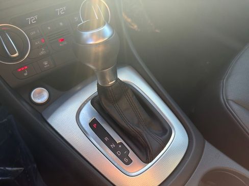 Used 2018 Audi Q3 2.0T Premium Plus w/ Premium Plus Package image 32