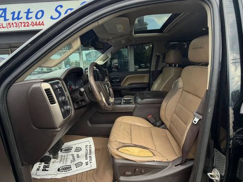 Used 2018 GMC Sierra 3500 Denali w/ Duramax Plus Package AWD/4WD image 4