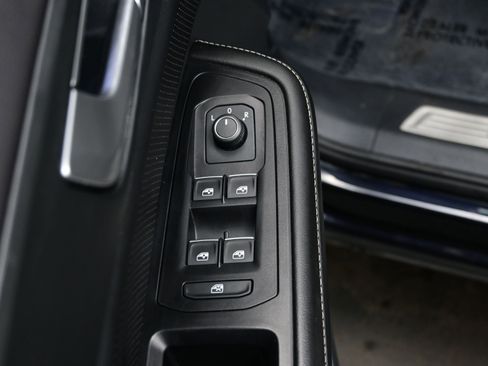 Used 2024 Volkswagen Atlas Cross Sport SE image 10