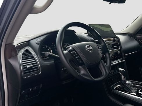 Used 2024 Nissan Armada Platinum w/ Captain's Chairs Package image 31