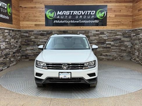 Used 2021 Volkswagen Tiguan SE w/ Panoramic Sunroof Package AWD/4WD image 3