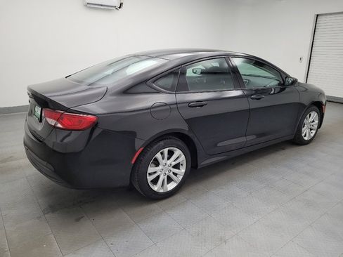Used 2016 Chrysler 200 Limited image 10