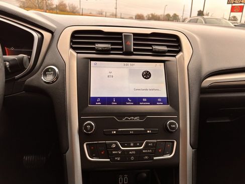 Used 2020 Ford Fusion SEL image 28